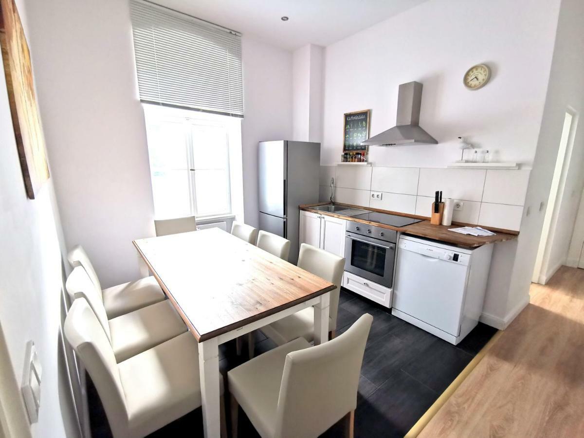 Fritz By Rockchair Apartments L Superhost Status L 3 Bedrooms Boxspringbeds 2 Bathrooms 2 Kitchen - Cozy Family & Business Flair Welcomes You! Berlin Exterior photo