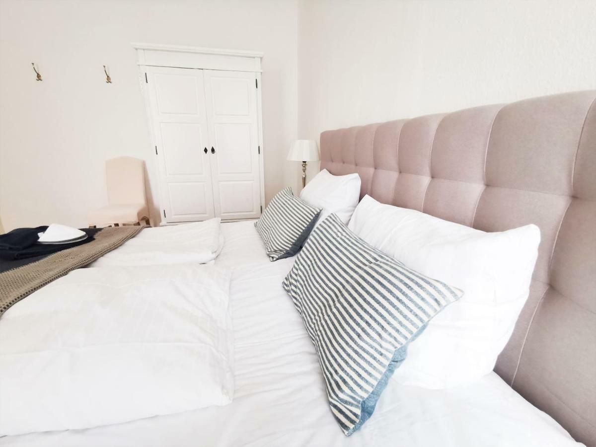 Fritz By Rockchair Apartments L Superhost Status L 3 Bedrooms Boxspringbeds 2 Bathrooms 2 Kitchen - Cozy Family & Business Flair Welcomes You! Berlin Exterior photo